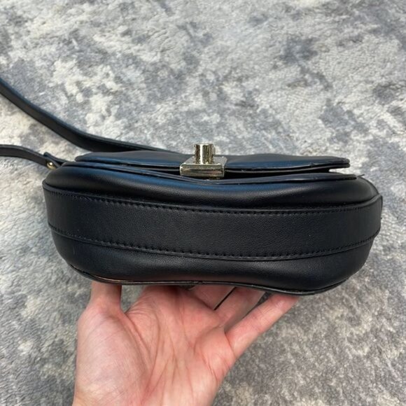 Urban Expressions Black Vegan Leather Saddle Bag Crossbody - Picture 11 of 14